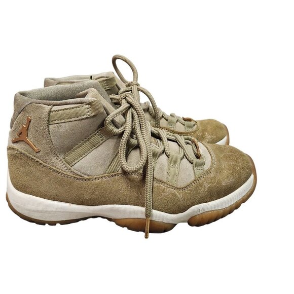 NIKE AIR JORDAN 11 RETRO NEUTRAL OLIVE-STOUT 2018 AR0715-200 WMNS SZ 8.5 - Picture 2 of 16